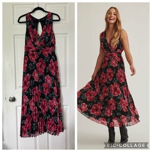 Floral Pleated Sleeveless Maxi Dress - Black and Pink RW & Co